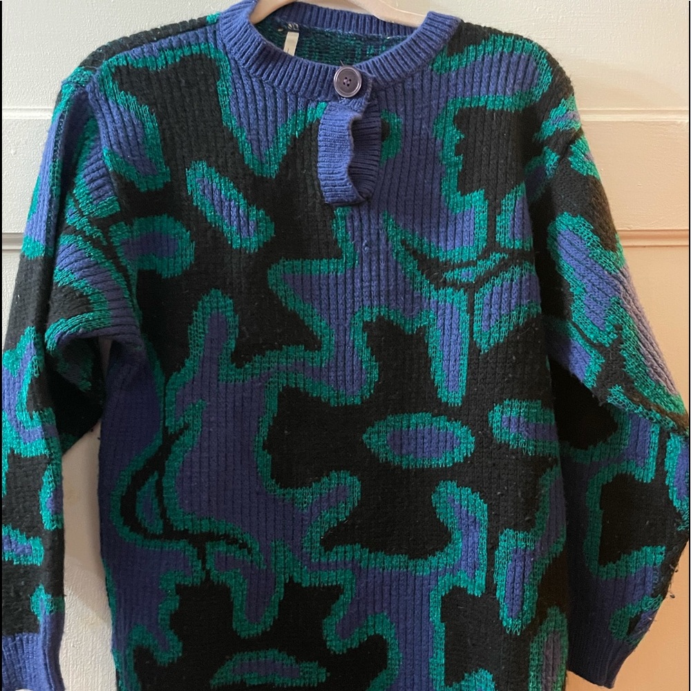 50% off sale 💜🖤💙Amazing Vintage 1980s sweater